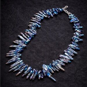 Iridescent Stick Pearl Statement Necklace
